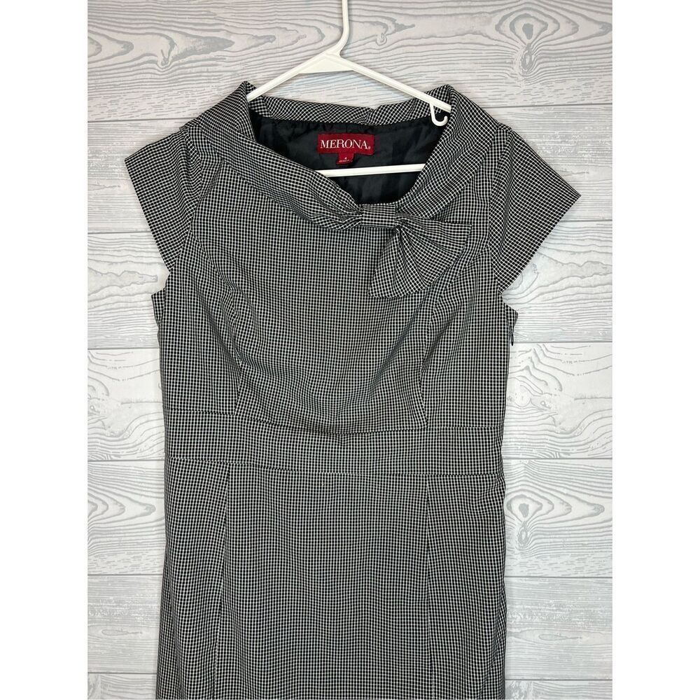 Merona Gingam print dress with bow size 4